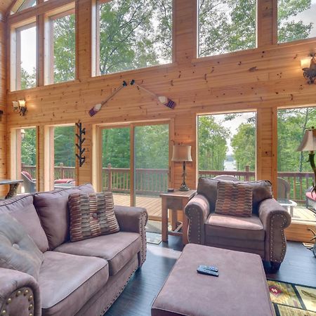 Scenic Hayward Lake View Retreat With Fire Pit ภายนอก รูปภาพ