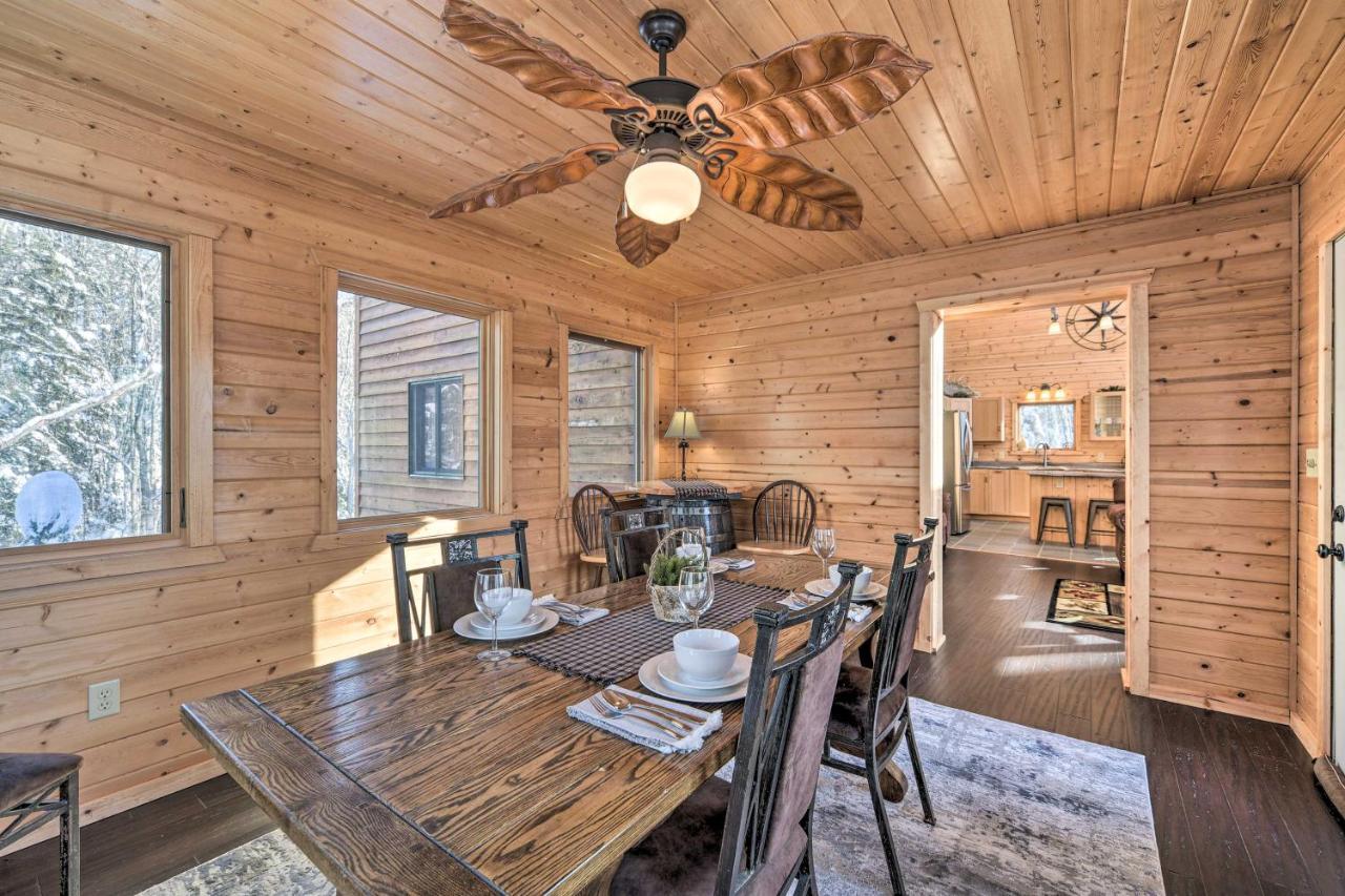 Scenic Hayward Lake View Retreat With Fire Pit ภายนอก รูปภาพ